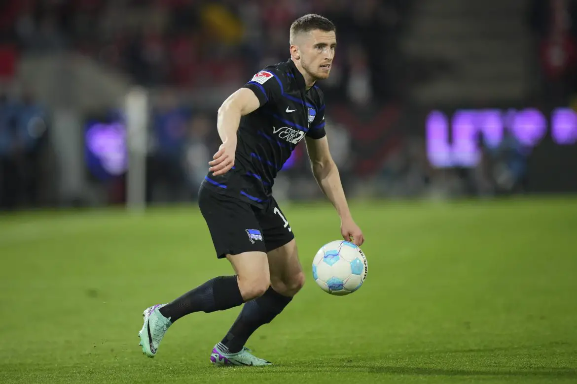 One way or another, former Everton man Jonjoe Kenny looks to be in line for a Bundesliga return next season.