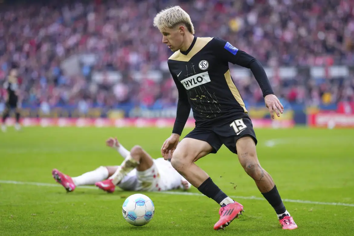 Having recently signed Japanese centre-back Koki Machida, Hoffenheim are reportedly turning their attention to Elversberg central defender Lukas Pinkcert.