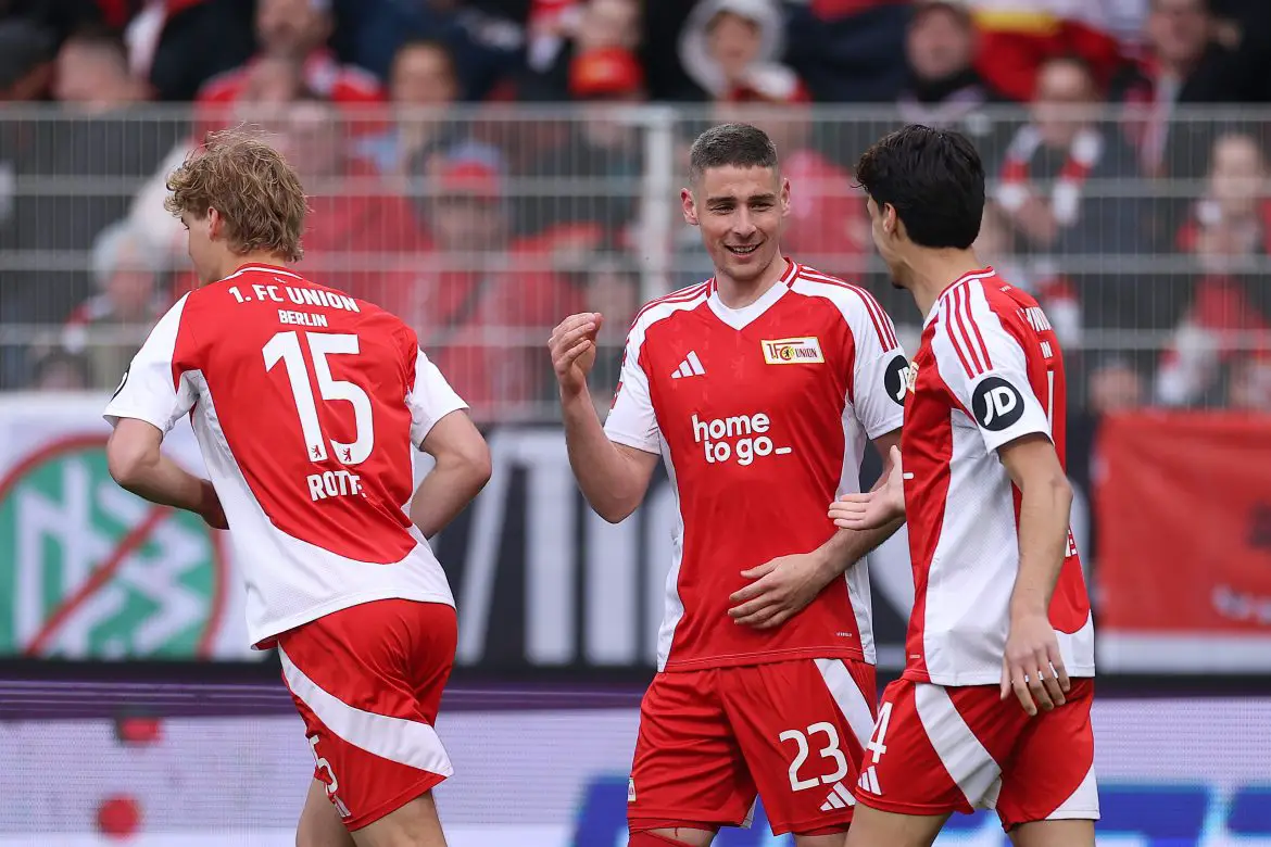 Serbian striker Andrej Ilic (center) is moving to Union Berlin on a permanent basis.