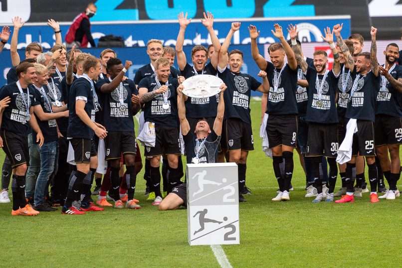 FEATURE | Arminia Bielefeld and Fabian Klos winners of this season's 2. Bundesliga in a victory ...