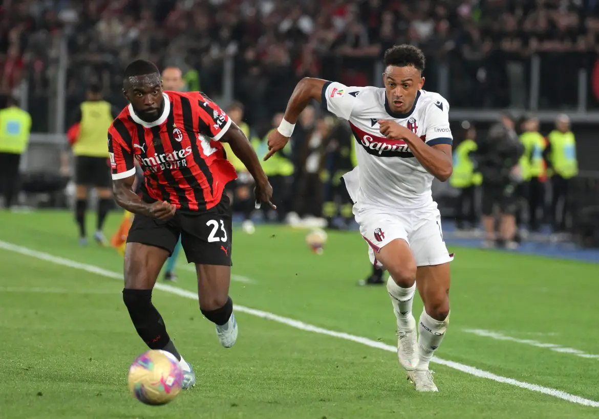 Dan Ndoye of Bologna playing against Milan.
