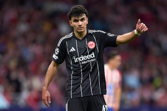 Can Uzun in action for Frankfurt