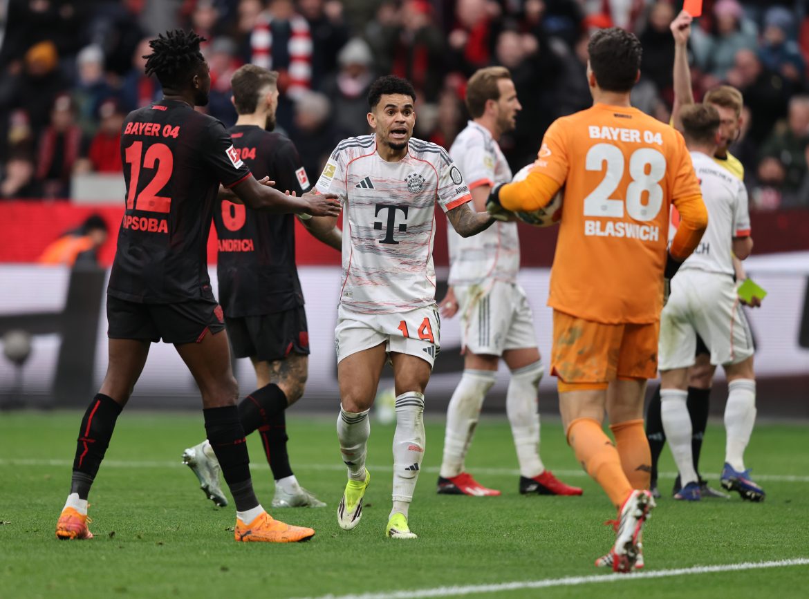 Leverkusen and Bayern draw 1-1 in the Bundesliga.