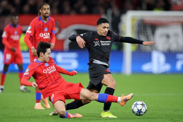 Ezequiel Fernández of Bayer Leverkusen in the Champions League against Paris Saint-Germain.