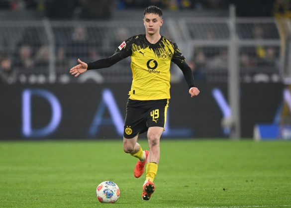 Borussia Dortmund defensive prospect Luca Reggiani in the Bundesliga.