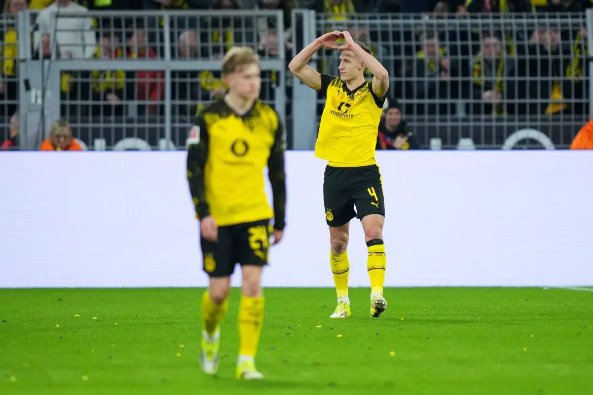 Schlotterbeck is set to extend his Dortmund contract.