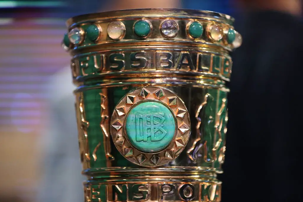  Foto zu DFB Pokal second-round draw: Augsburg host Bayern Munich in Bavarian 