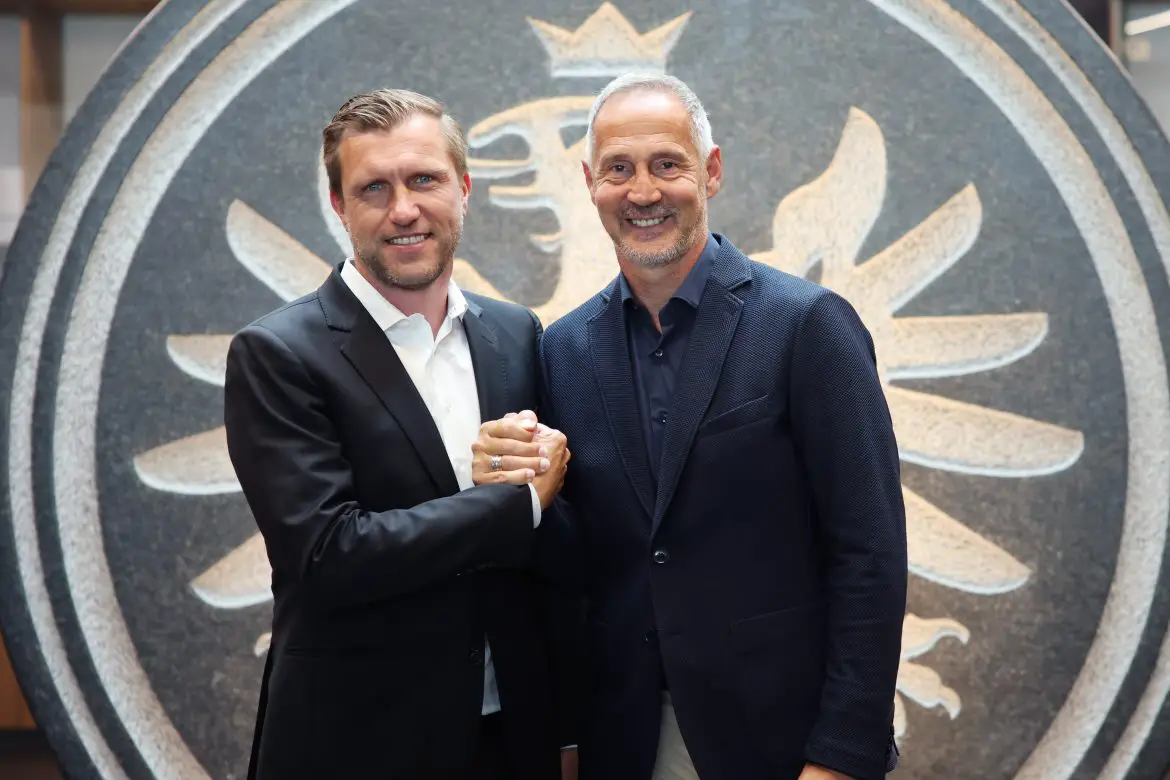 Eintracht Frankfurt head coach Adi Hütter (right) at his unveiling.