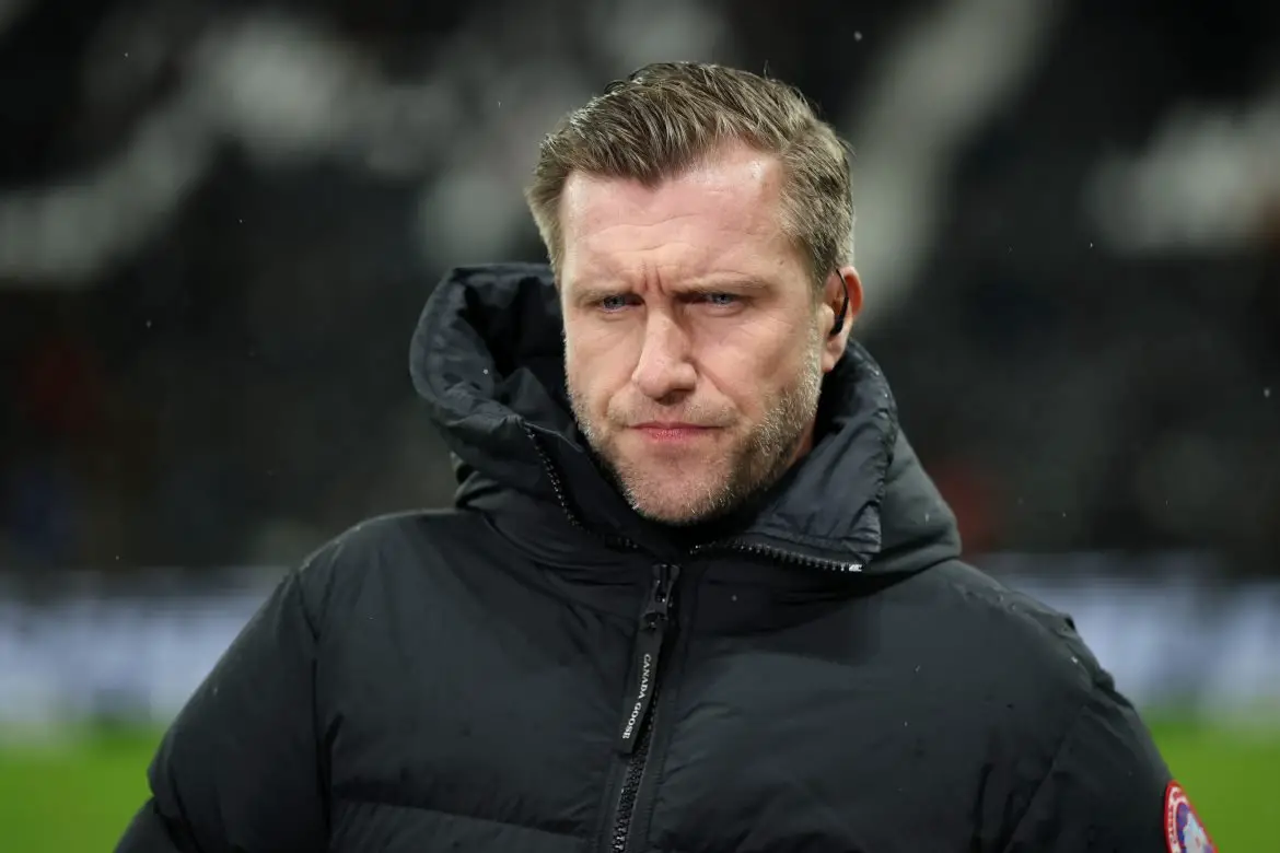 Eintracht Frankfurt board-member-for-sport Markus Krösche is set to decide head coach Dino Toppmöller's fate today.