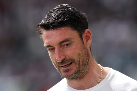 Eintracht Frankfurt head coach Albert Riera ahead of Saturday's Bundesliga match against Hamburger SV.