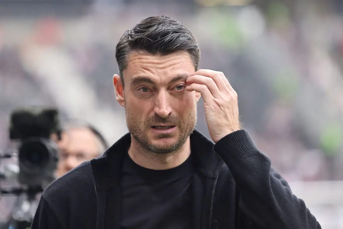Eintracht Frankfurt head coach Albert Riera.