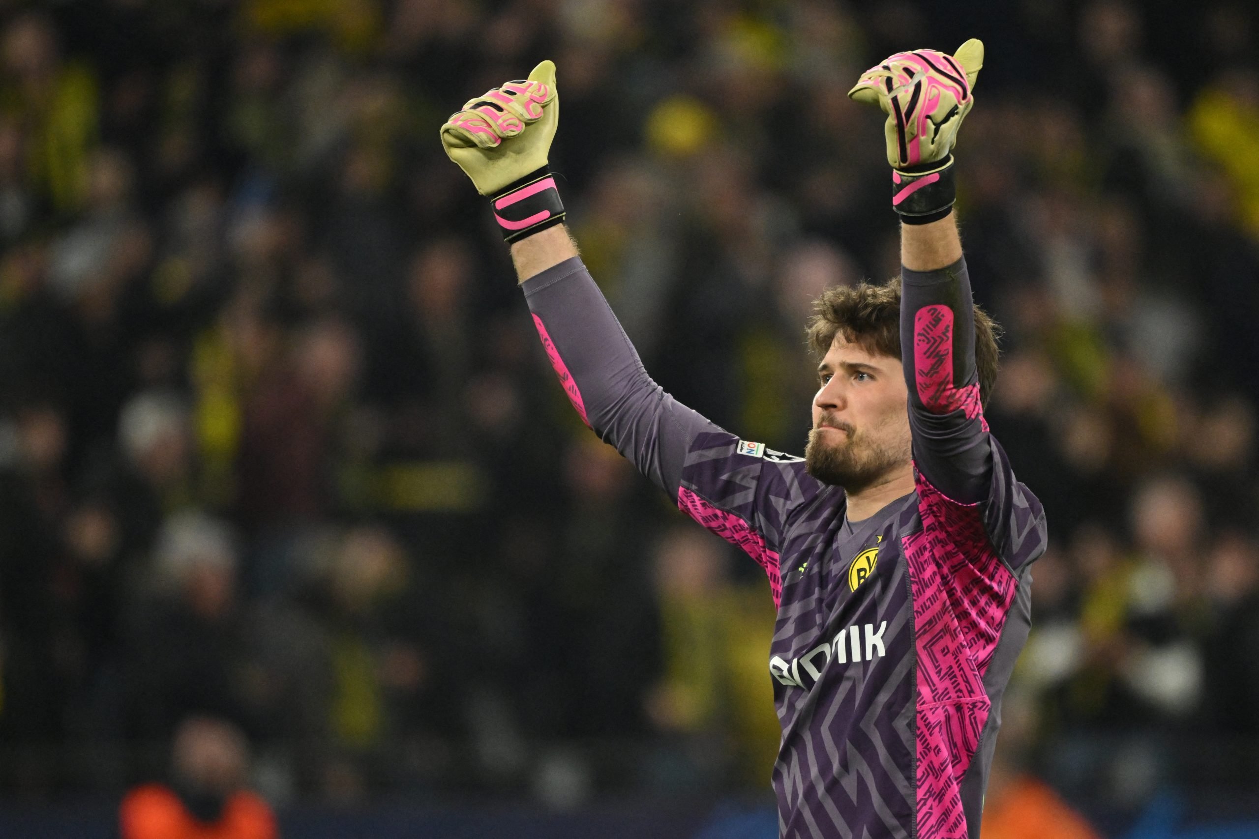 Kobel & Malen: Borussia Dortmund injury update ahead of crucial 