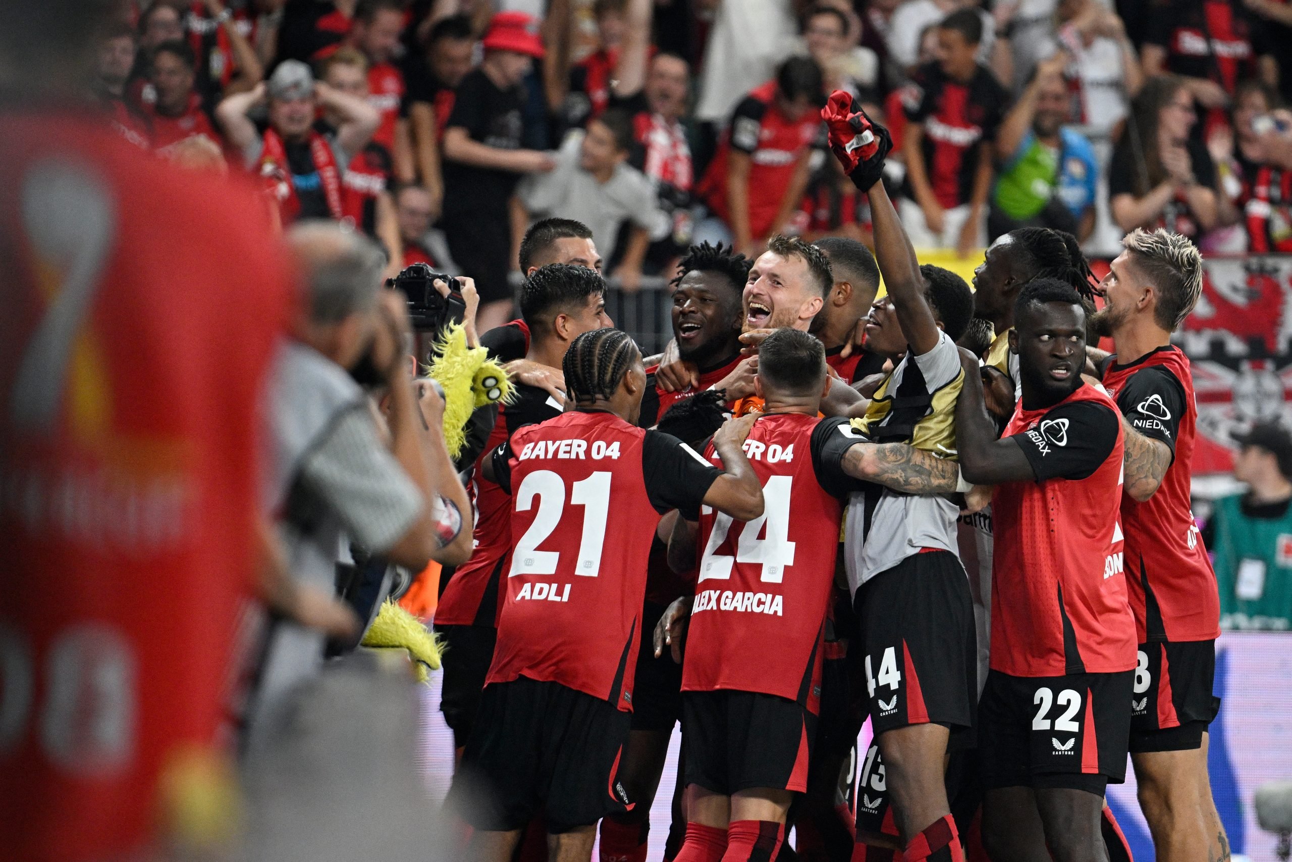 Reaction Bayer Leverkusen beat VfB Stuttgart on penalties to win the