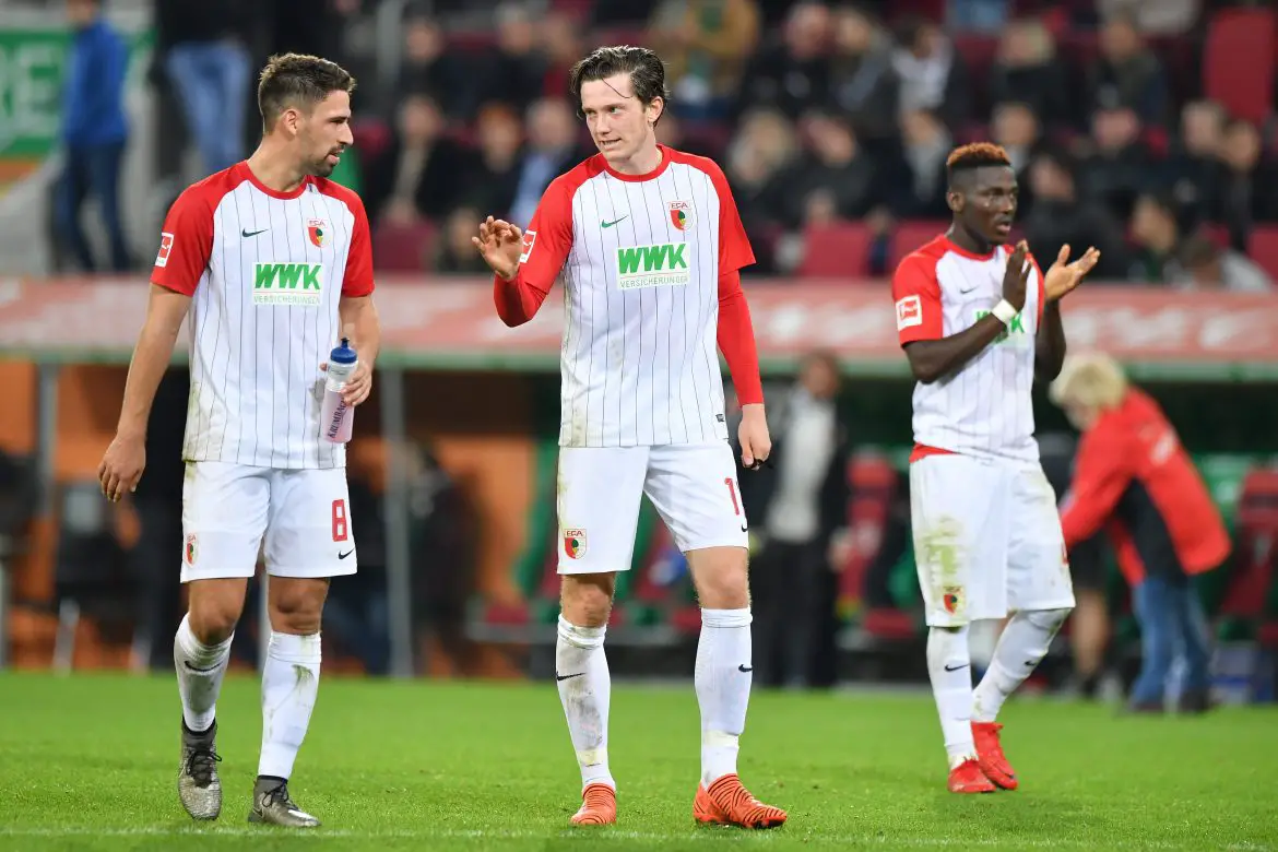 Austrian striker Michael Gregoritsch (right center) and "one of his best friends in football" Rani Khedira (left) working at Augsburg in 2017.