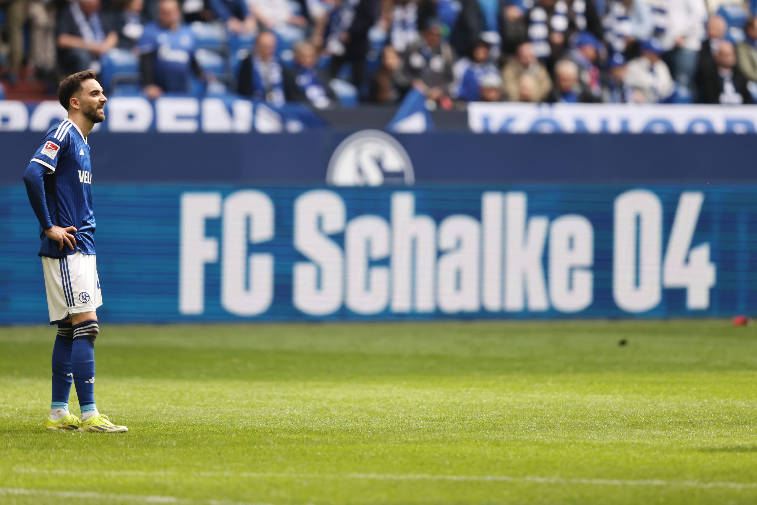 Schalke must take significant saving measures to avoid a points Schalke must take significant saving measures to avoid a points