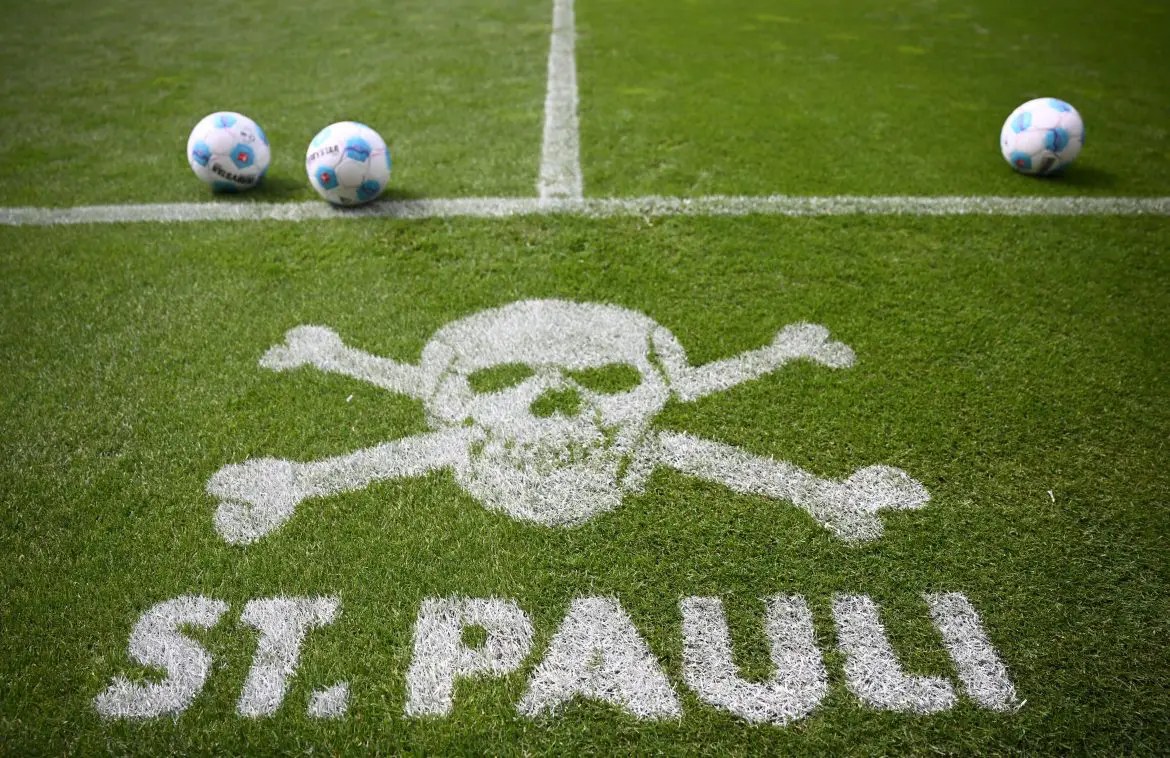 SK Klagenfurt centre-back Jannik Robatsch is FC St. Pauli's third summer signing ahead of the coming Bundesliga campaign.