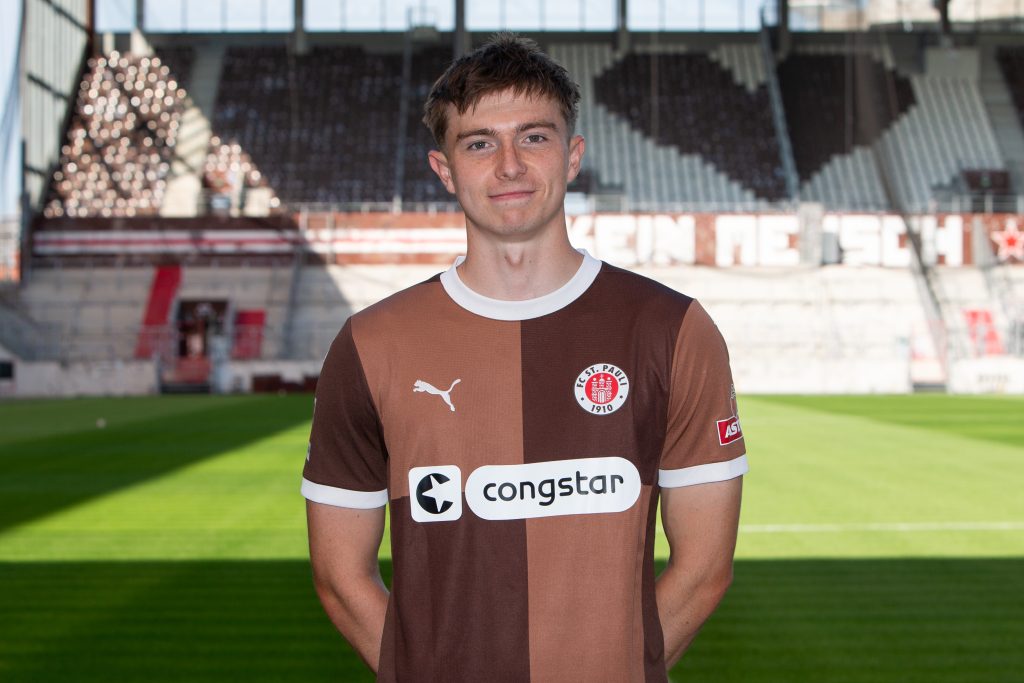 St. Pauli attacker Scott Banks (24) switches League One loan locales