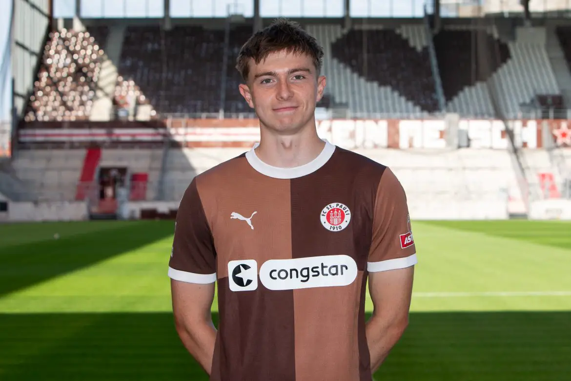 St. Pauli attacker Scott Banks.