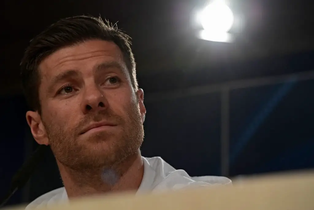 xabi-alonso-an-intelligent-strategist-bayer-leverkusen-s-simon