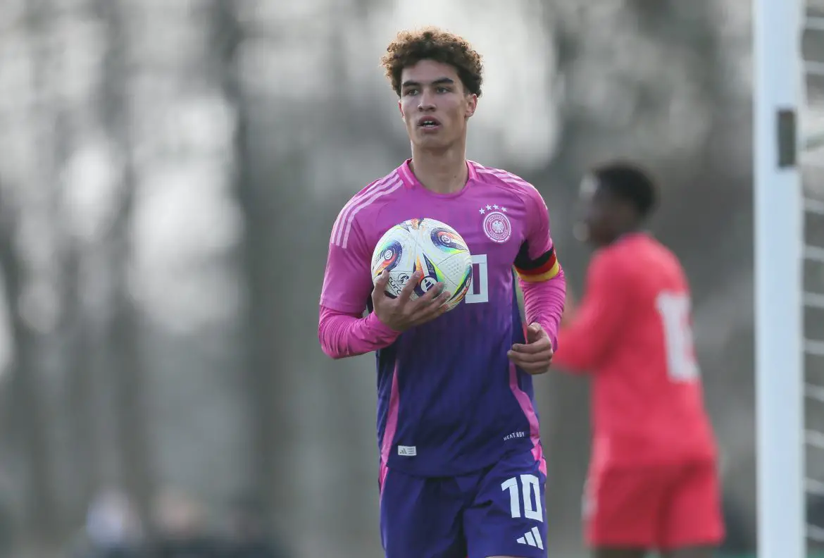 Former Freiburg academy man Noah Darvich is being courted by no fewer than four Bundesliga clubs. Stuttgart, it nevertheless appears, are preparing a concrete offer.