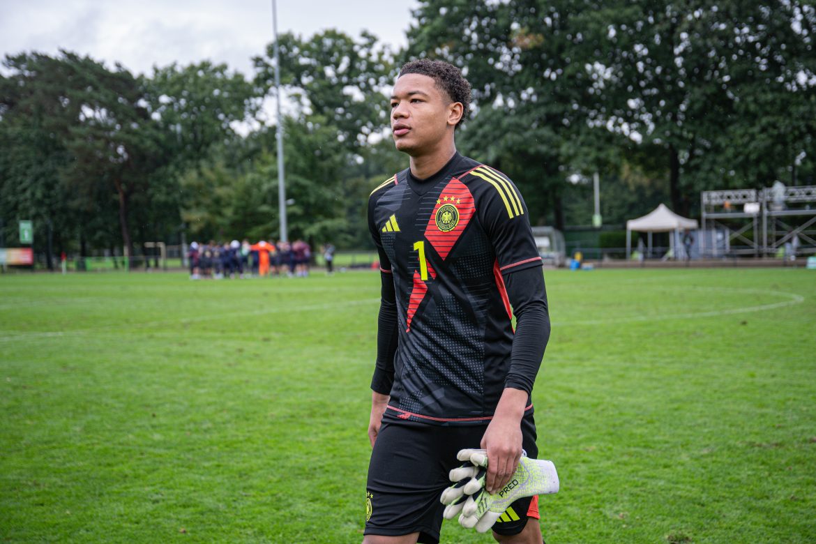 Bayern Munich keeper Leonard Prescott (16) representing Germany at U17 level.