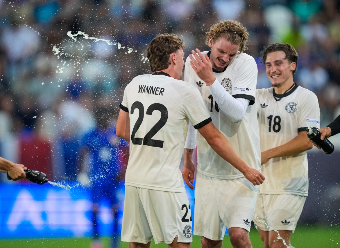 Germany U21 teammates Paul Wanner and Nick Woltemade could potentially be involved in a spectacular swap deal between Stuttgart and Bayern Munich.