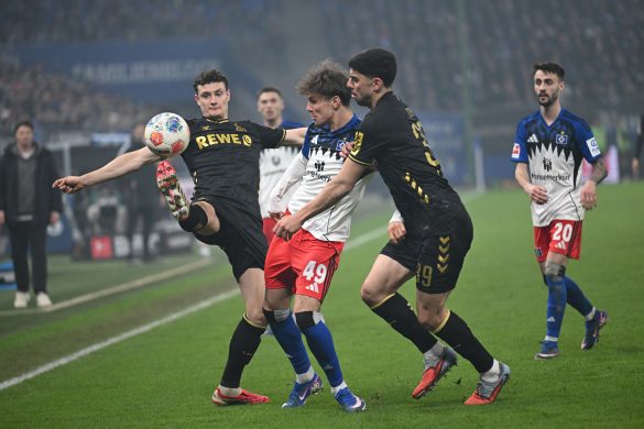 Hamburg and Koln draw 1-1