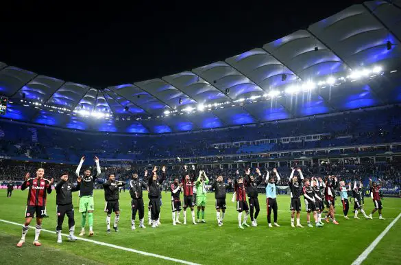 Eintracht Frankfurt players celebrate victory over Hamburg in the Pokal.