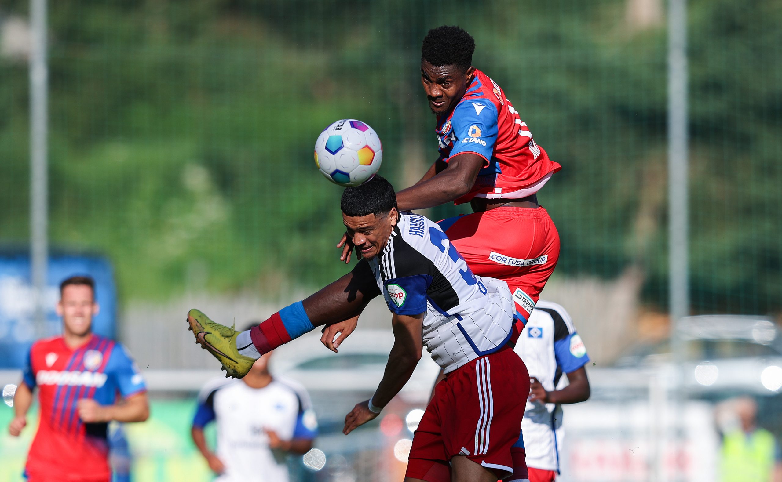Eintracht Frankfurt in neogotiations with Viktoria Plzeň
