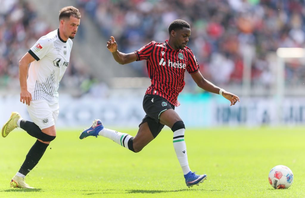 El Eintracht Frankfurt cerca de fichar a Noël Aséko