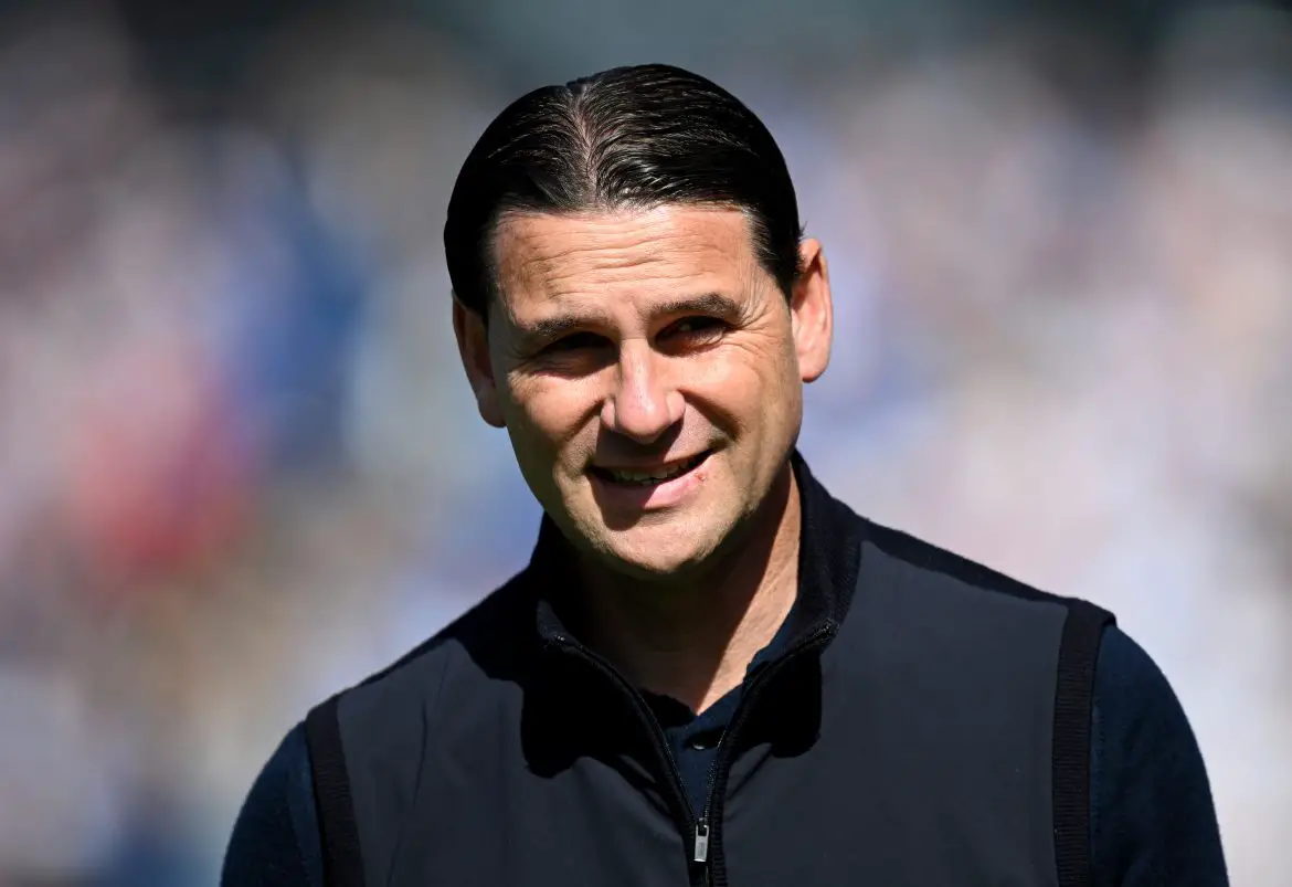 Sevilla FC have apparently offered Borussia Mönchengladbach head coach Gerardo Seoane a chance to coach their club.