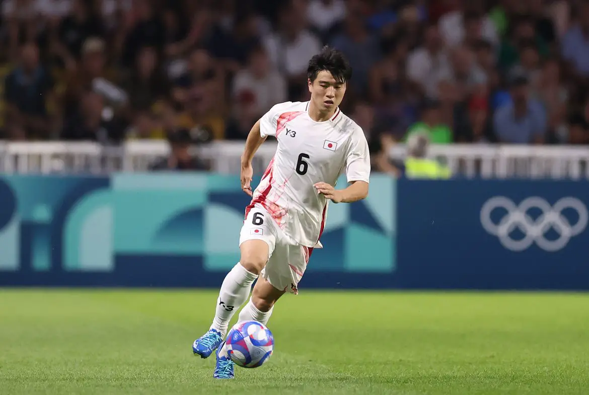 Japan and Mainz midfielder Sota Kawasaki representing his national team.