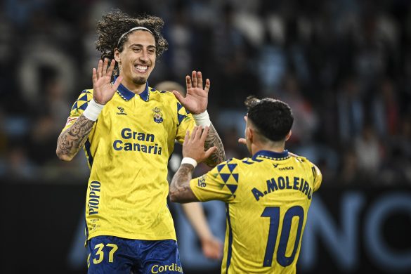 Wolverhampton Wanderers striker Fabio Silva celebrating a goal for his current loan club.