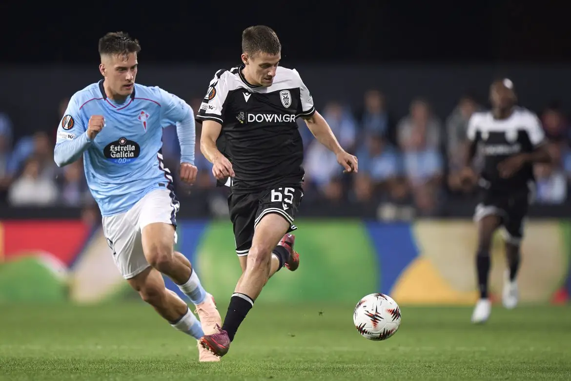 Greek attacker Giannis Konstantelias (right).