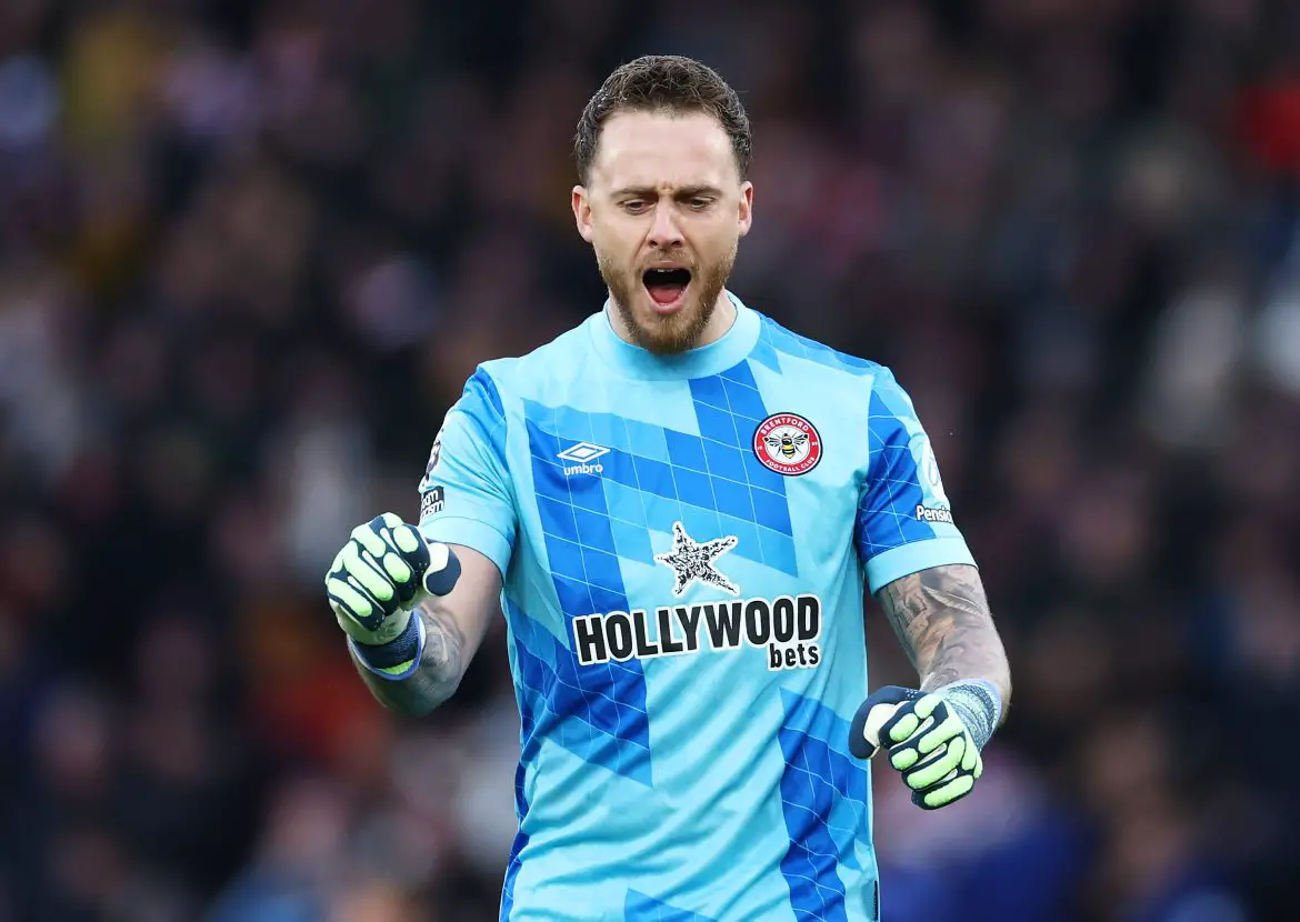 Brenford keeper Mark Flekken is back in the Bundesliga.