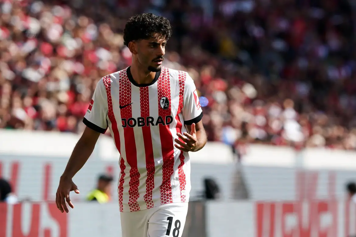 Werder Bremen returnee Eren Dinkçi playing for Freiburg in the Bundesliga.