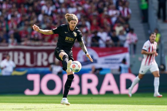 Augsburg's Kristijan Jakic.