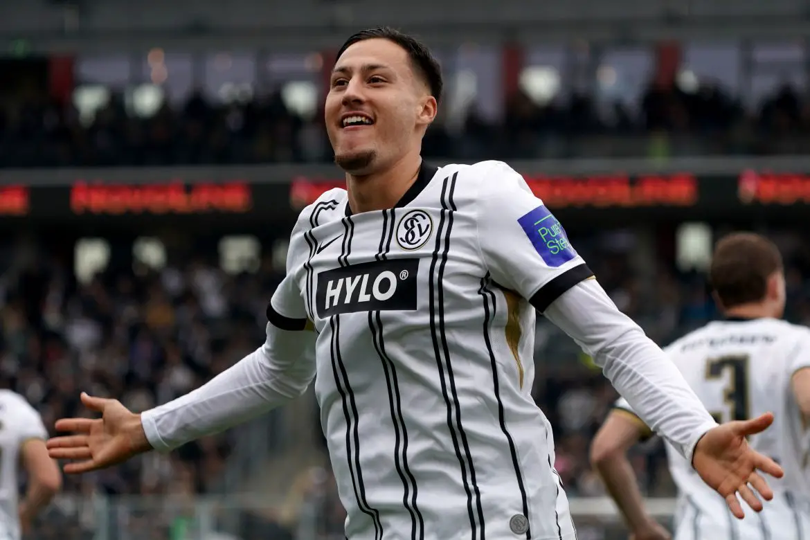 SV Elversberg striker Younes Ebnoutalib.