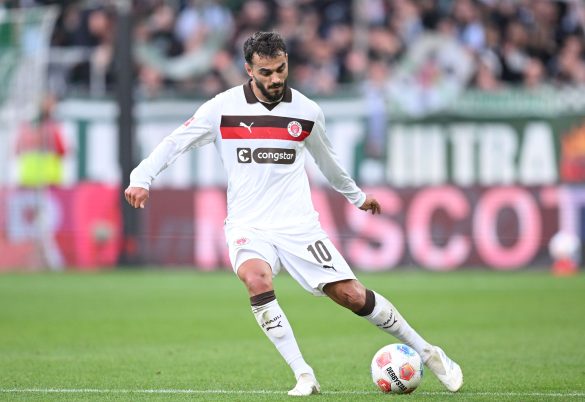 St. Pauli attacker Danel Sinani;