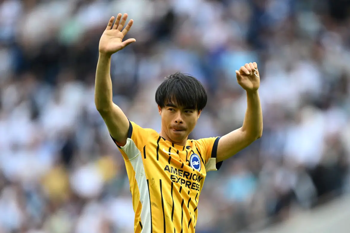 Kaoru Mitoma of Brighton waves to the fans.