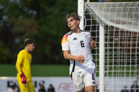 Hertha midfielder Kennet Eichhorn representing Germany at U17 level in October 2025.