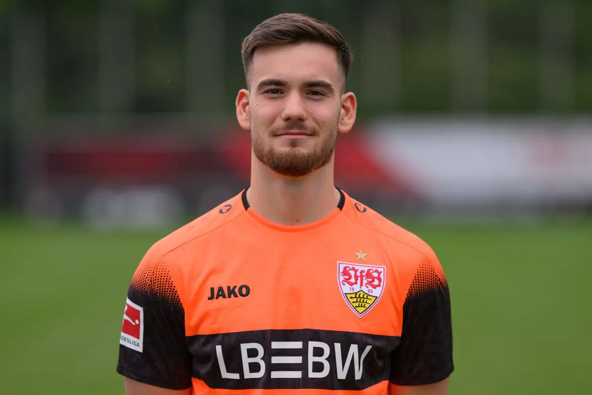 VfB Stuttgart keeper Dennis Seimen.