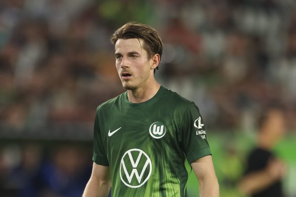 Want-away Wolfsburg left rail specialist Jakub Kaminski could be moving to Augsburg this offseason.